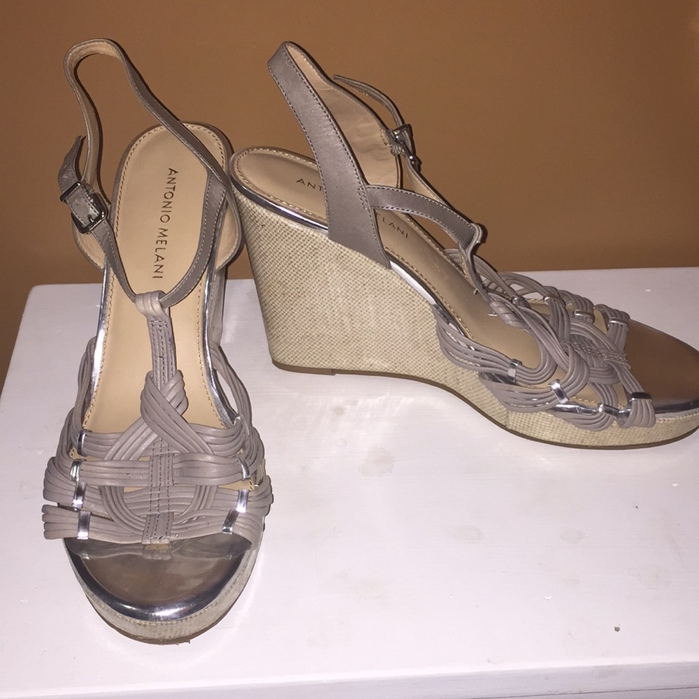 NWOT Antonio Melani wedges